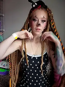 LucidLucy online show from November 1, 3:28 pm