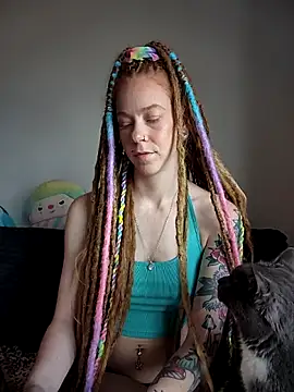 LucidLucy online show from May 27, 2:02 pm
