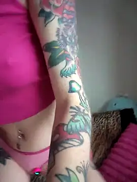 LucidLucy online show from February 3, 2:22 pm