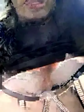 Dirtyfeelin online show from December 13, 8:04 pm