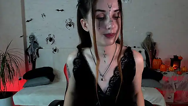 FranceskoJones online show from October 31, 1:02 am