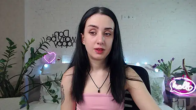 Snapshot of FranceskoJones chatting on February 13, 8:45 pm FranceskoJones online show from February 13, 8:45 pm