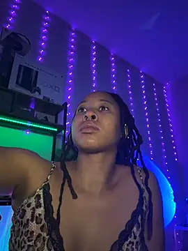 thebrattygoddess online show from May 22, 11:08 am