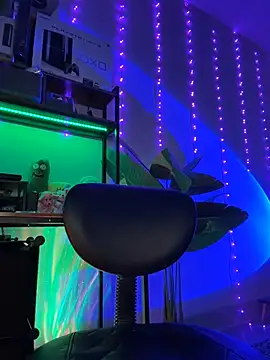 thebrattygoddess online show from June 6, 10:26 pm