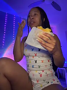 thebrattygoddess online show from February 7, 12:40 am