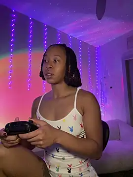 thebrattygoddess online show from September 19, 9:13 am