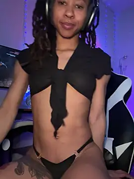 thebrattygoddess online show from March 20, 10:51 pm