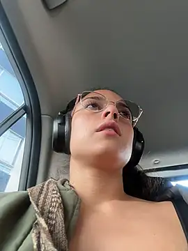 Snapshot of afroditaP_ chatting on October 29, 9:47 pm afroditaP online show from October 29, 9:47 pm