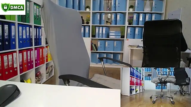 Snapshot of secret-office chatting on October 15, 5:50 am secret-office online show from October 15, 5:50 am