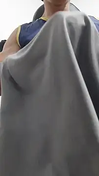 sexy fit guy on cam online show from December 21, 11:38 pm