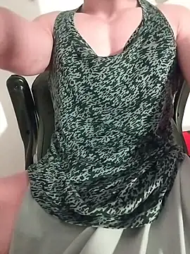 sexy fit guy on cam online show from November 1, 9:47 am