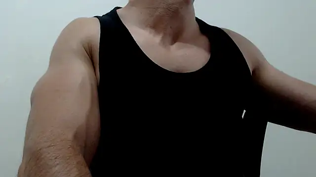 sexy fit guy on cam online show from September 26, 7:32 pm