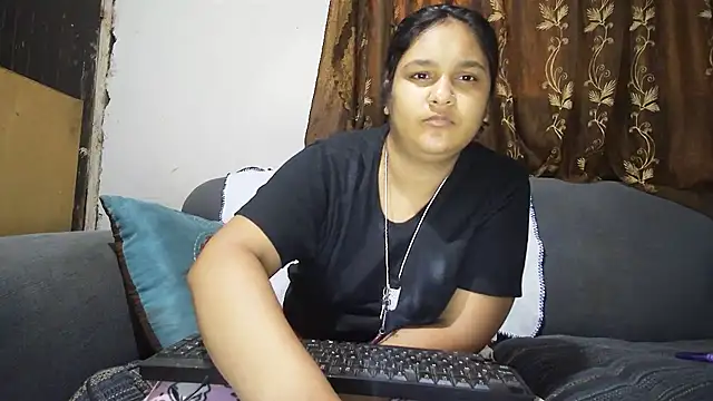 Indianbloom- online show from September 23, 11:45 pm