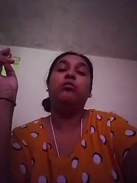 Indianbloom- online show from April 2, 10:44 am