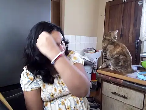 Indianbloom- online show from September 11, 8:58 am