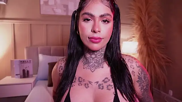 curvyliciousss online show from May 29, 6:36 pm