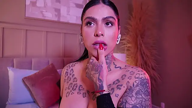 curvyliciousss online show from June 20, 9:09 pm