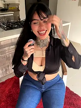 curvyliciousss online show from November 12, 4:11 pm