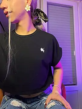 Littlebunny21 online show from October 24, 8:08 pm