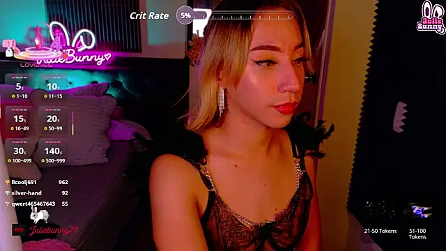 Snapshot of Littlebunny21 chatting on May 26, 2:31 am Littlebunny21 online show from May 26, 2:31 am