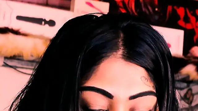 indian dreamgirl online show from October 31, 10:05 pm