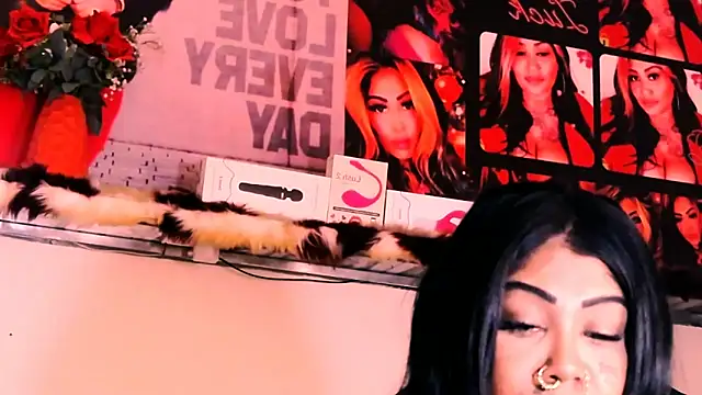 indian dreamgirl online show from November 26, 7:58 pm