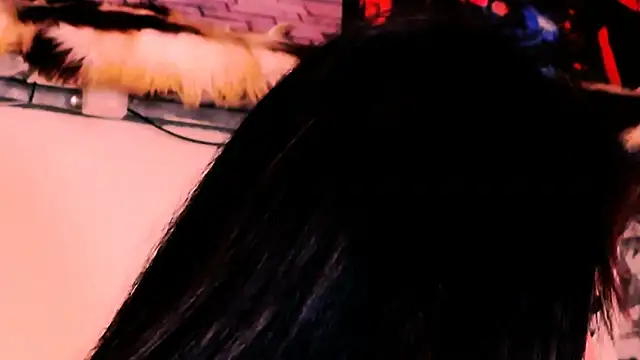 indian dreamgirl online show from March 5, 9:11 pm