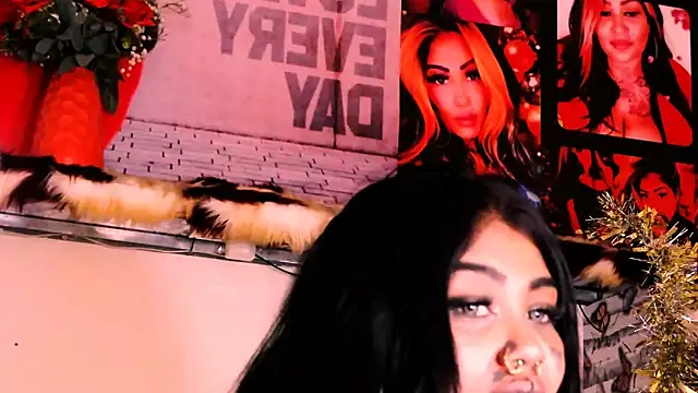 indian dreamgirl online show from February 15, 12:22 am