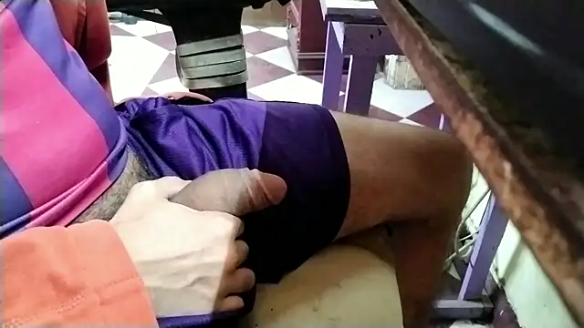 growing20yo online show from November 29, 12:44 am