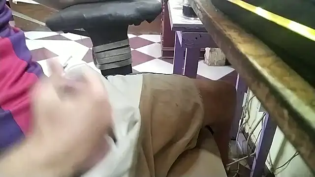 growing20yo online show from November 1, 11:20 pm