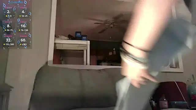 Snapshot of ZeTurtleMaster chatting on December 15, 3:12 am ZeTurtleMaster online show from December 15, 3:12 am