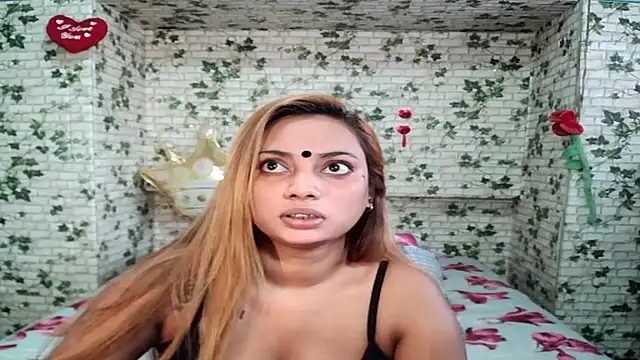 Snapshot of sexyindianchic chatting on September 23, 8:10 am sexyindianchic online show from September 23, 8:10 am