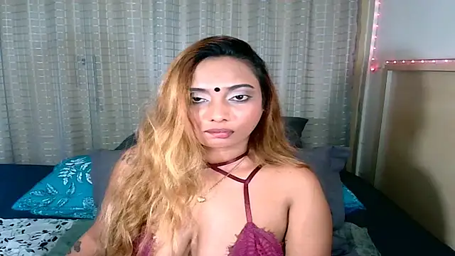 sexyindianchic online show from February 24, 8:15 am