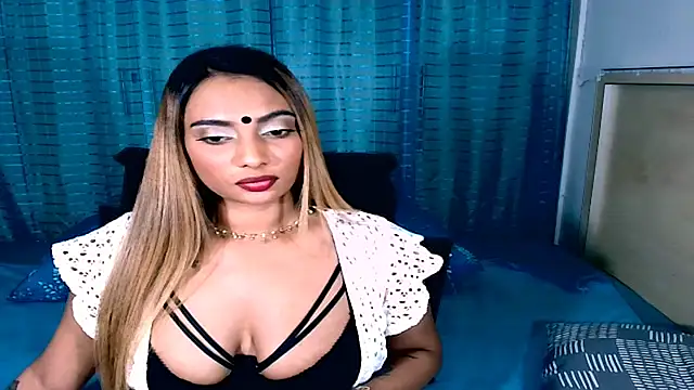 sexyindianchic online show from April 8, 7:37 pm