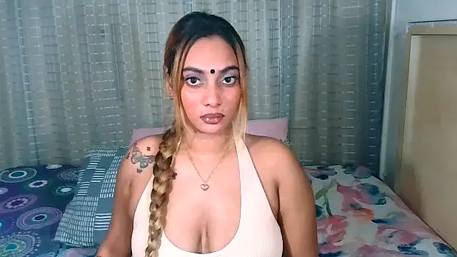 Snapshot of sexyindianchic chatting on November 28, 7:36 pm sexyindianchic online show from November 28, 7:36 pm