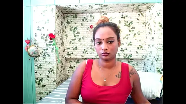 Snapshot of sexyindianchic chatting on March 8, 7:38 am sexyindianchic online show from March 8, 7:38 am