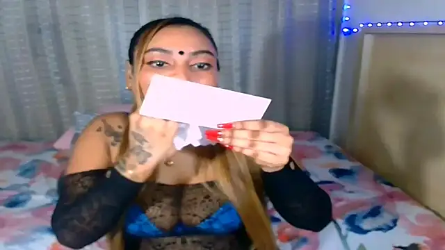 Snapshot of sexyindianchic chatting on November 20, 6:19 pm sexyindianchic online show from November 20, 6:19 pm