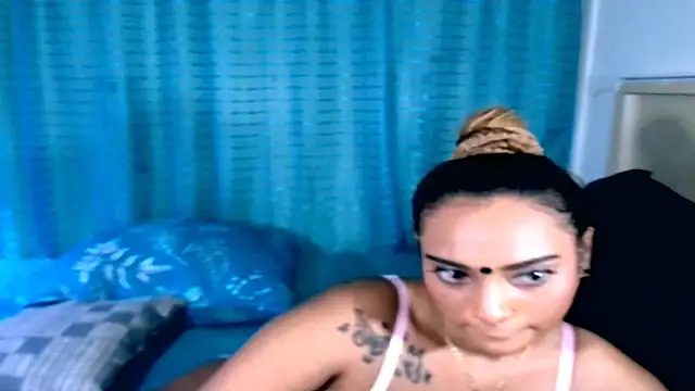 sexyindianchic online show from April 2, 10:00 am