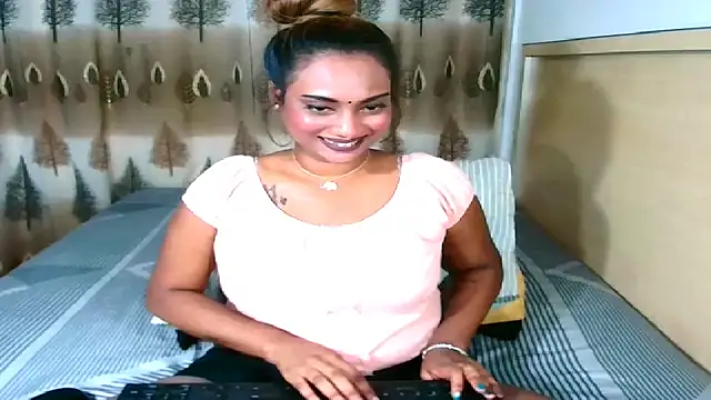 Snapshot of sexyindianchic chatting on March 6, 6:05 pm sexyindianchic online show from March 6, 6:05 pm