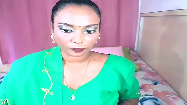 Snapshot of sexyindianchic chatting on March 22, 9:13 am sexyindianchic online show from March 22, 9:13 am
