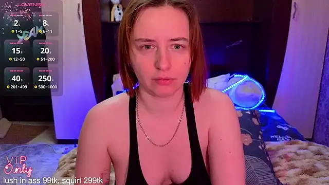 DanaMartina online show from March 18, 1:02 pm