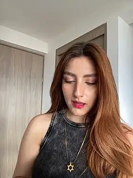 Anavi  online show from June 10, 9:05 pm