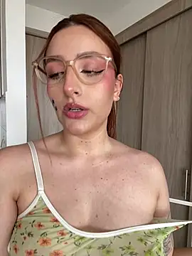 Anavi  online show from February 18, 9:33 pm