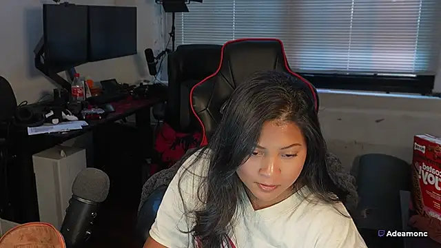 Bubbleliyah online show from November 12, 2:21 pm