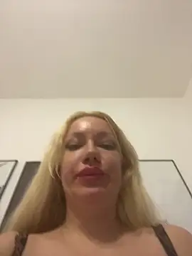 SofiaJoy online show from December 21, 10:10 pm