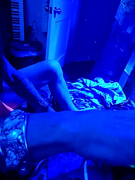 justinewe69 online show from April 23, 10:11 am