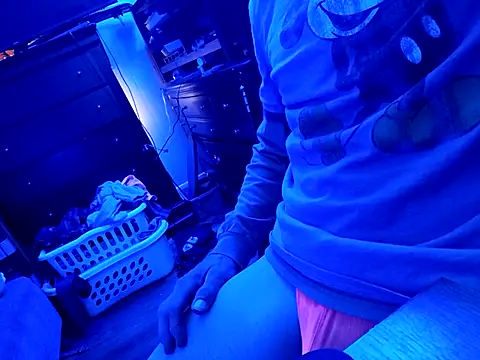 justinewe69 online show from April 5, 11:22 pm