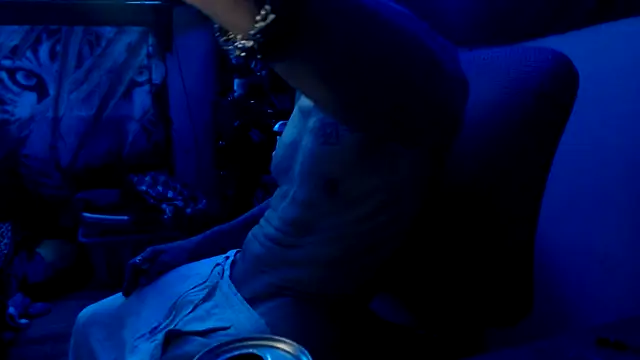 justinewe69 online show from April 13, 7:56 am