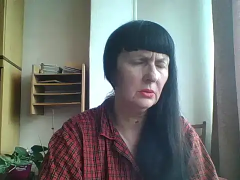 Snapshot of MelanyBanks chatting on October 18, 8:27 am MelanyBanks online show from October 18, 8:27 am