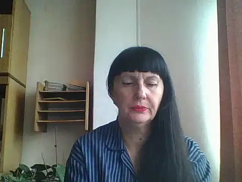 Snapshot of MelanyBanks chatting on October 2, 7:34 am MelanyBanks online show from October 2, 7:34 am